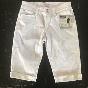 denizen modern skinny shorts